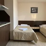 Banderitsa With Kitchen Lägenhetshotell