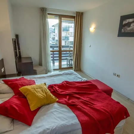 Apartahotel Banderitsa With Kitchen 2*