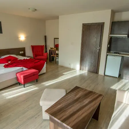 Aparthotel Banderitsa With Kitchen 2*