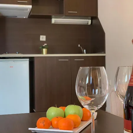 Banderitsa With Kitchen